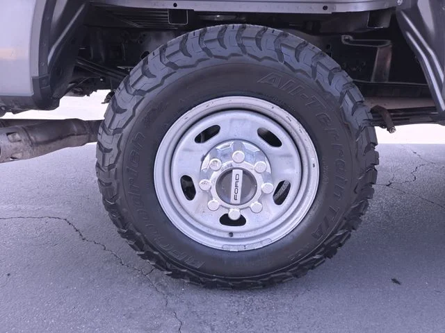 Used 2021 Gray Ford XL image 24