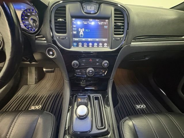 Used 2019 White Chrysler S image 25