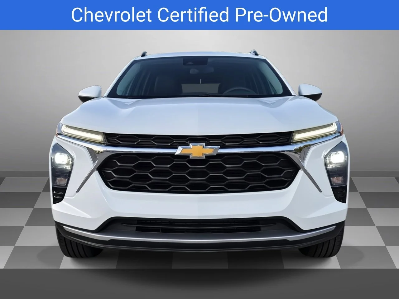 Used 2024 Summit White Chevrolet LT image 1