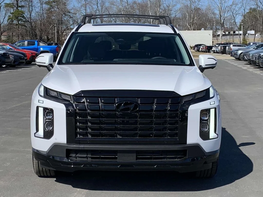 Certified Used 2025 Hyper White Hyundai XRT image 17