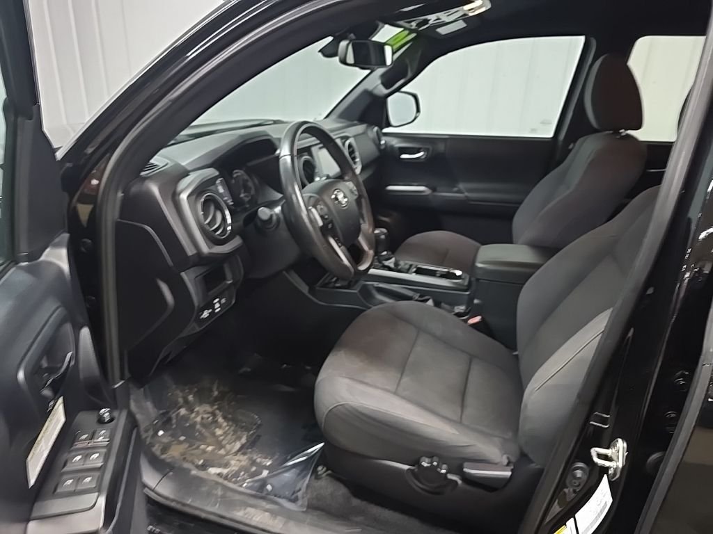Used 2019 Midnight Black Metallic Toyota TRD Off-Road image 28