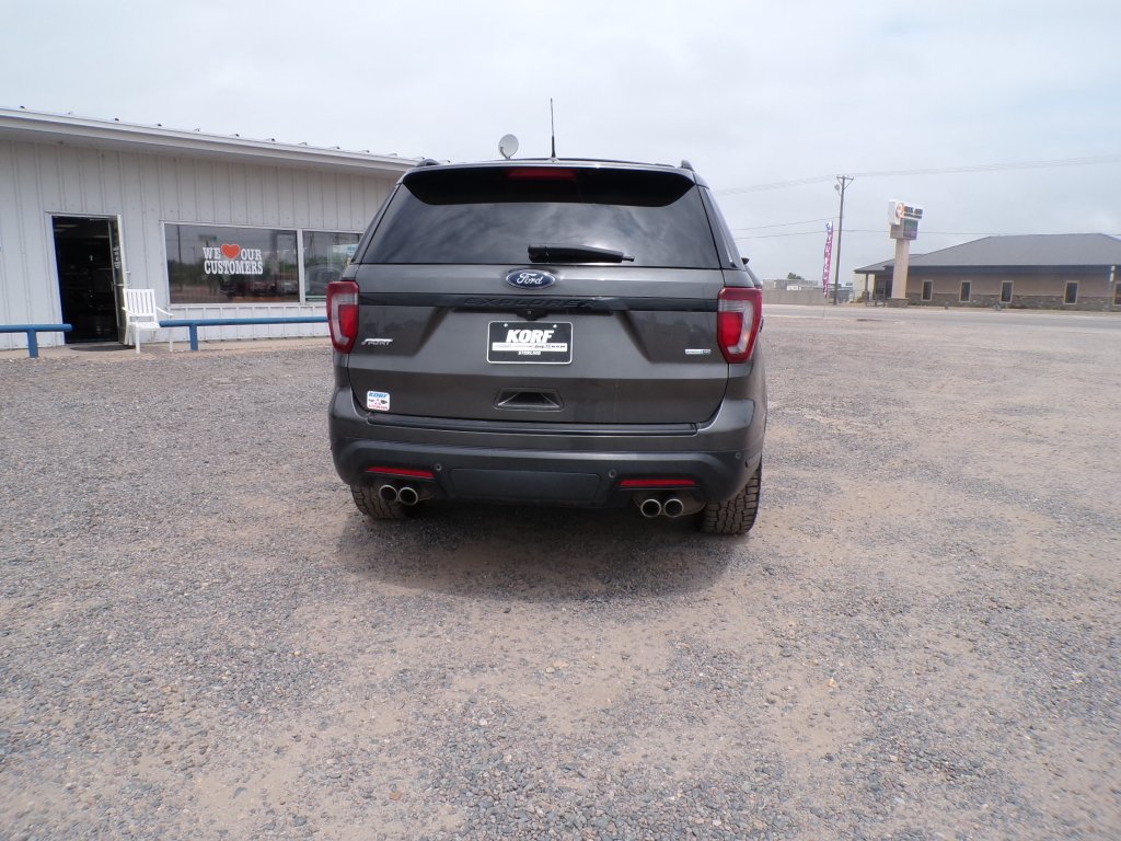 Used 2018 Magnetic Metallic Ford Sport image 7