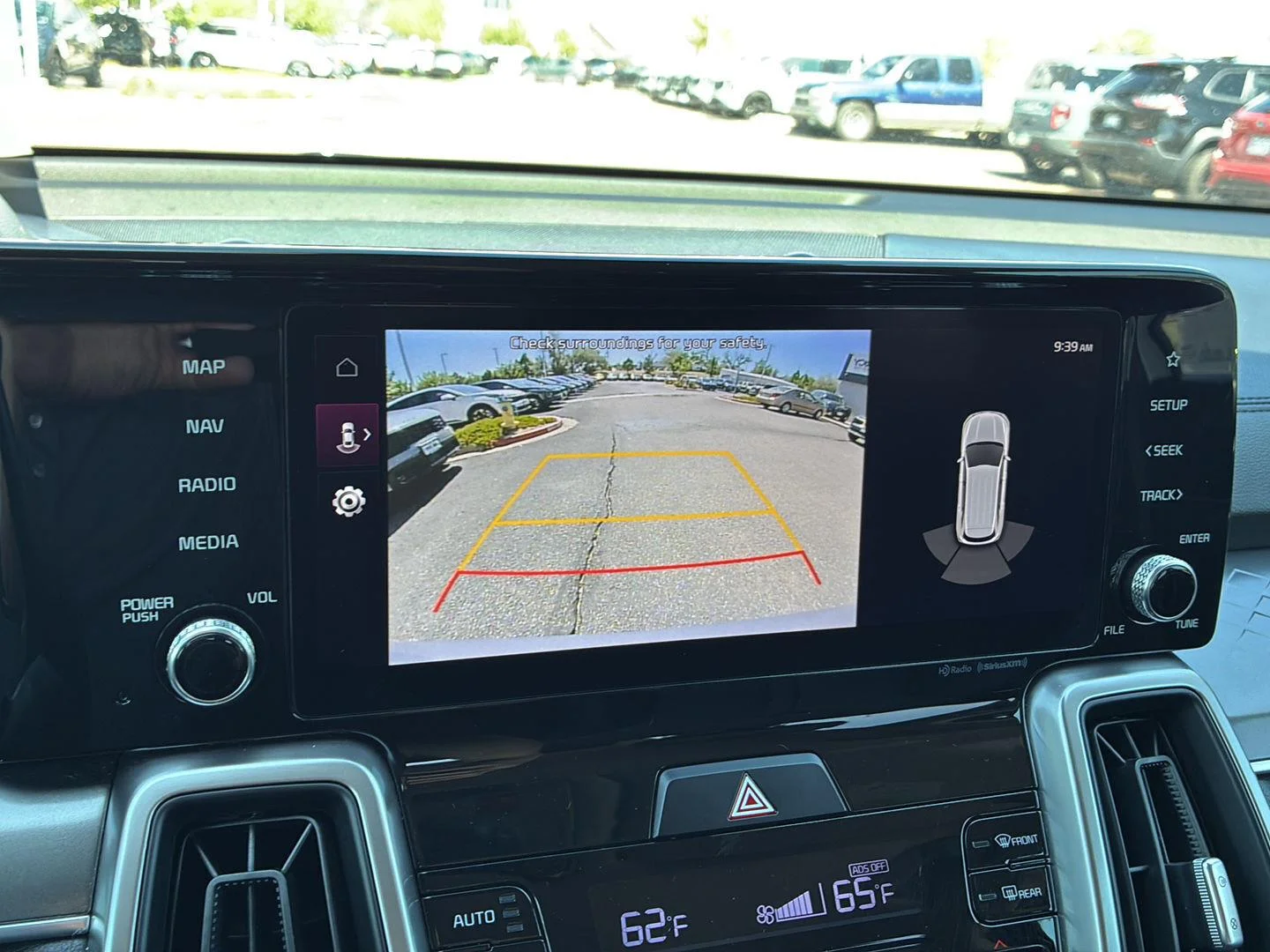 Used 2023 Everlasting Silver Kia S image 28