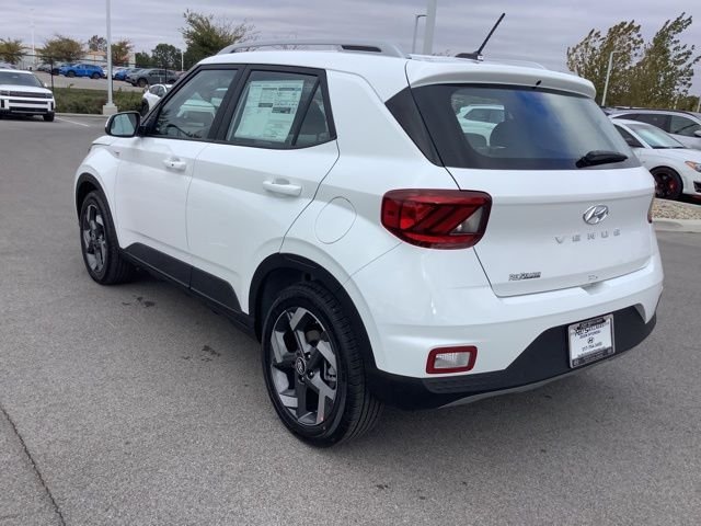 New 2026 Lunar Hyundai SEL image 8