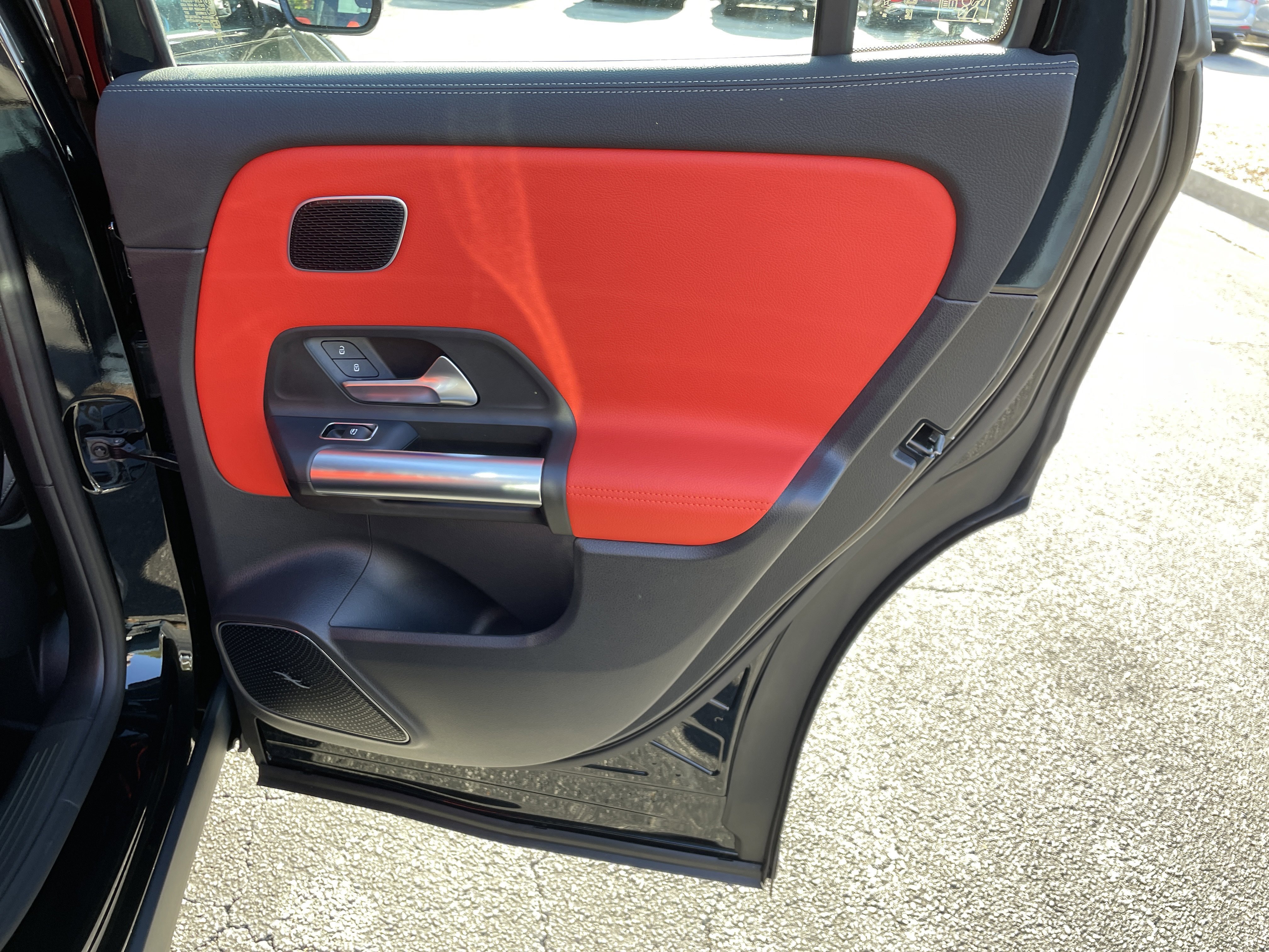 New 2026 Cosmos Black Metallic Mercedes-Benz AMG® GLA 35 4MATIC® SUV image 38