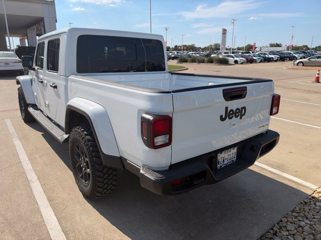 Used 2025 White Jeep High Tide image 7