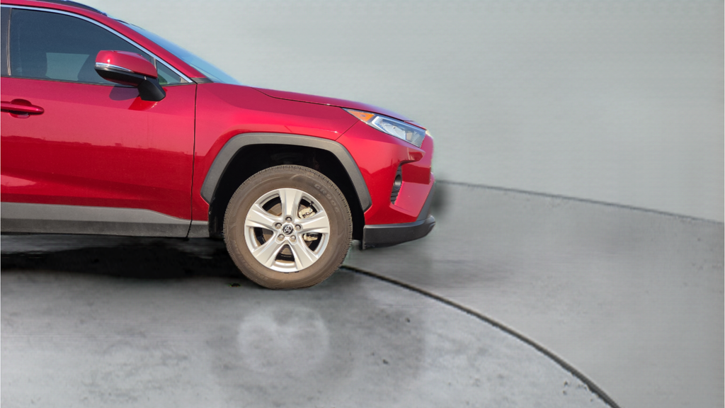 Used 2021 Red Toyota XLE image 22