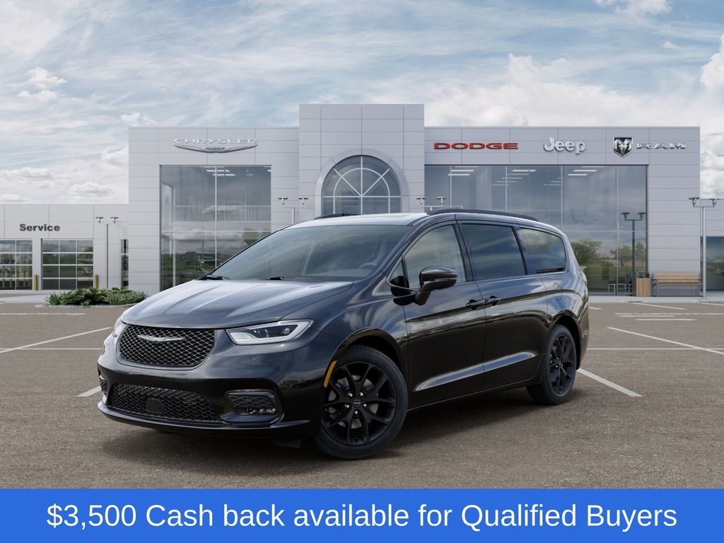 2026 Chrysler Pacifica Limited AWD's photo