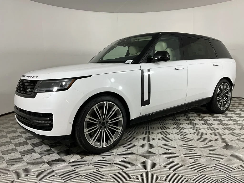 2026 Land Rover Range Rover 4.4 SE LWB 7's photo
