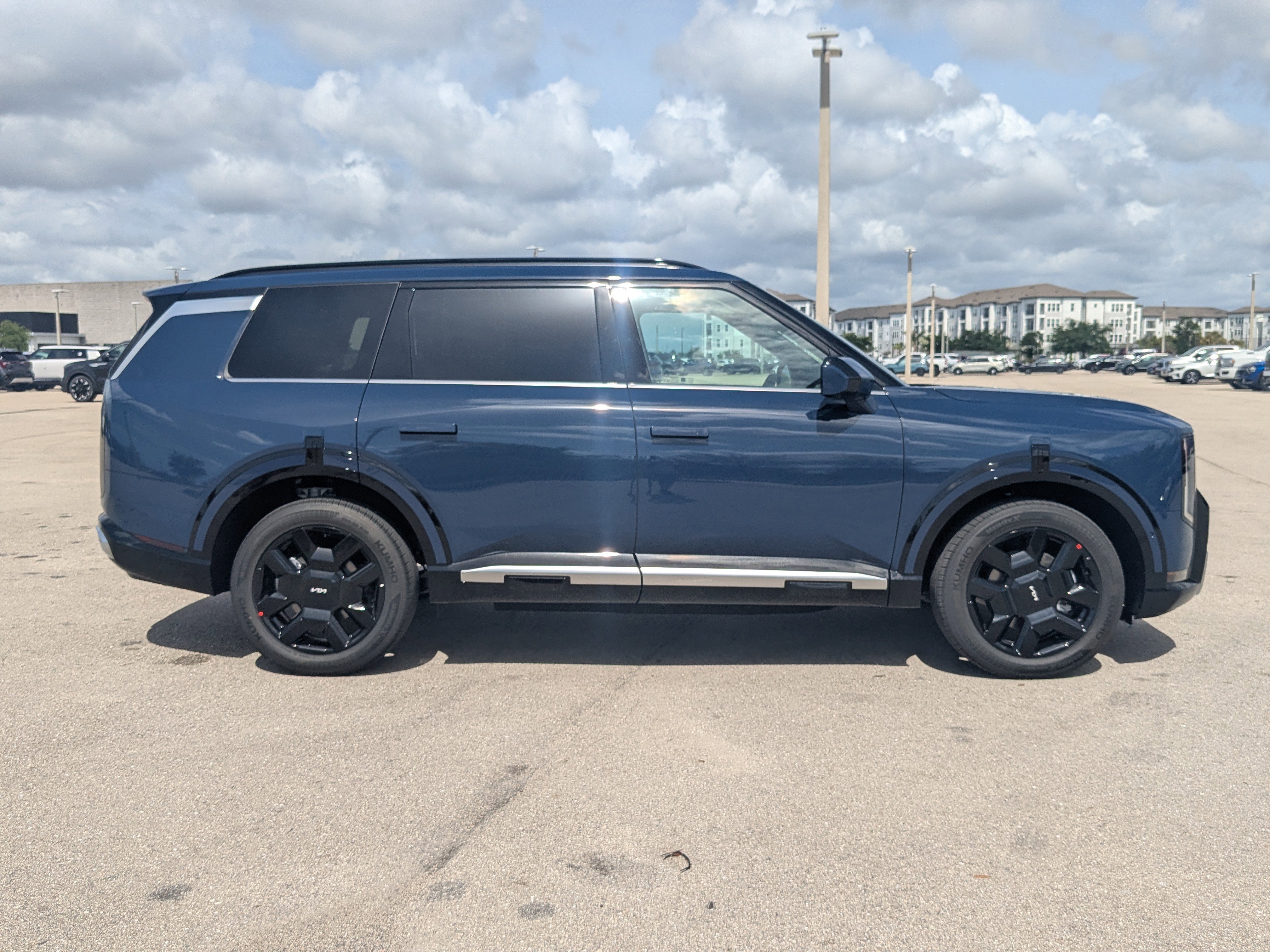 New 2027 Midnight Lake Blue Kia SX image 4