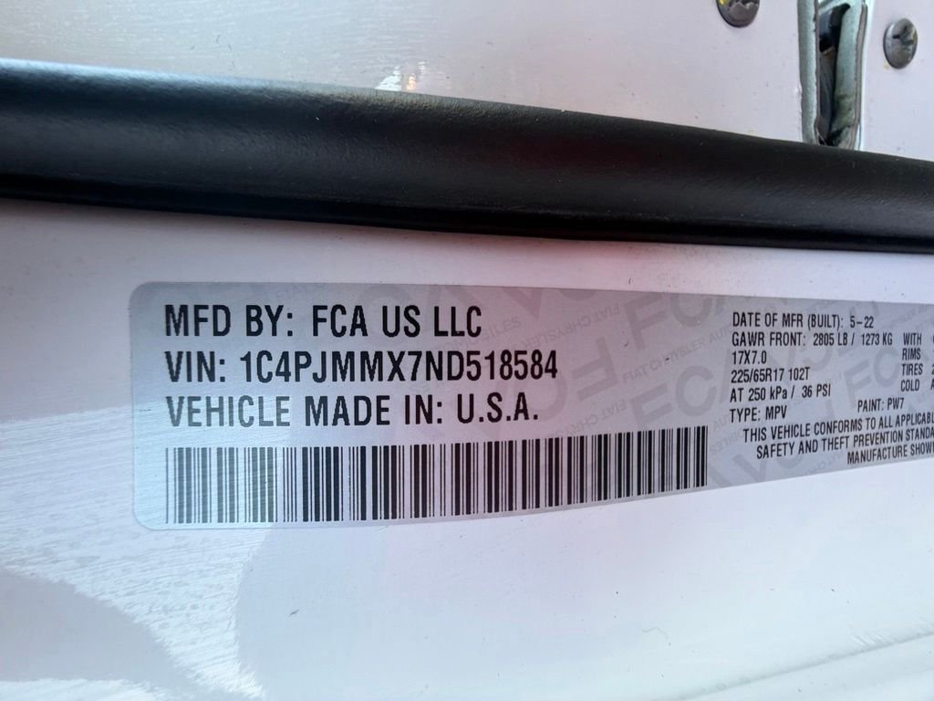 Used 2022 Bright White Clearcoat Jeep Latitude Lux image 53