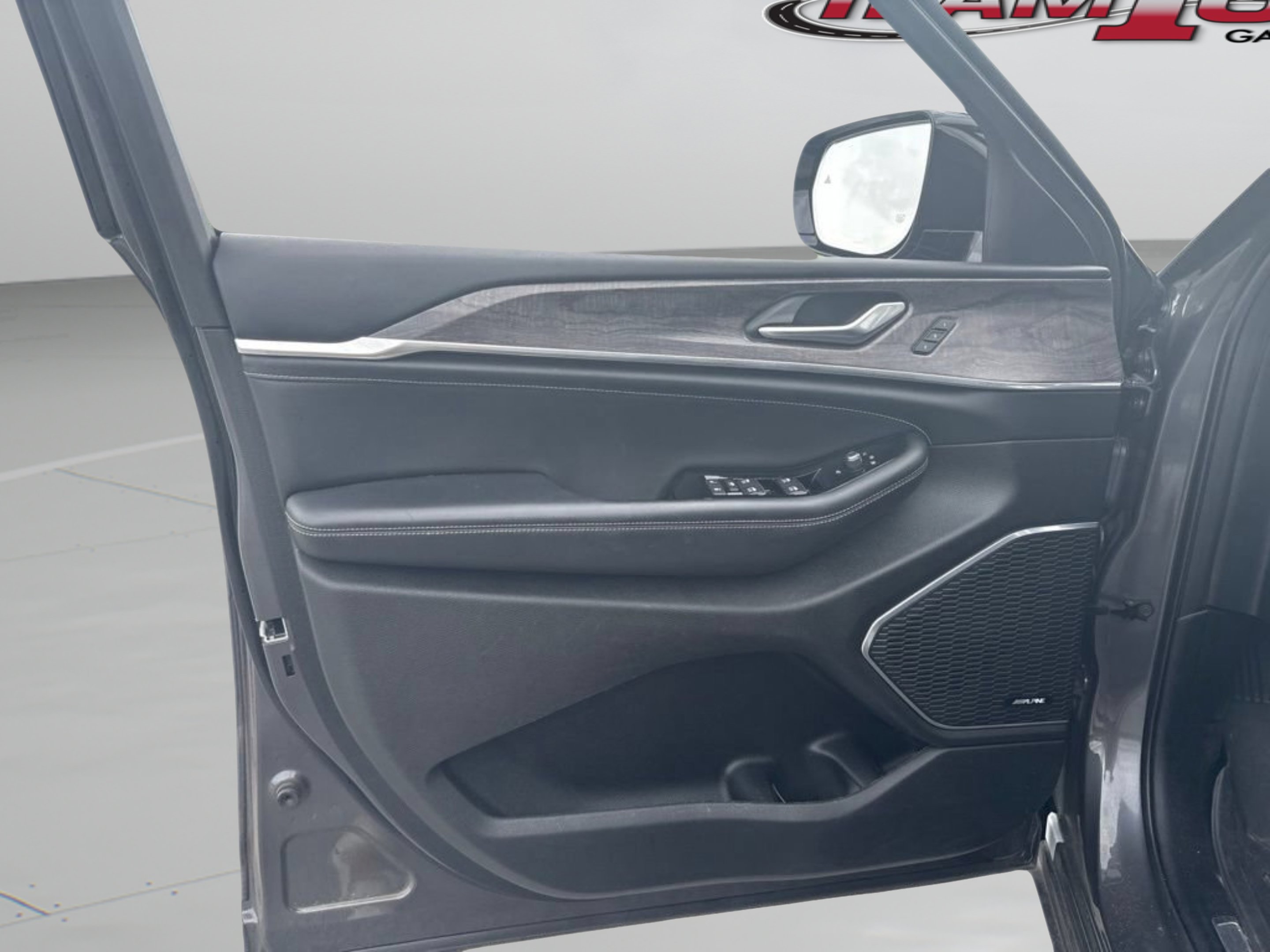 Used 2023 Baltic Gray Metallic Clearcoat Jeep Overland image 23