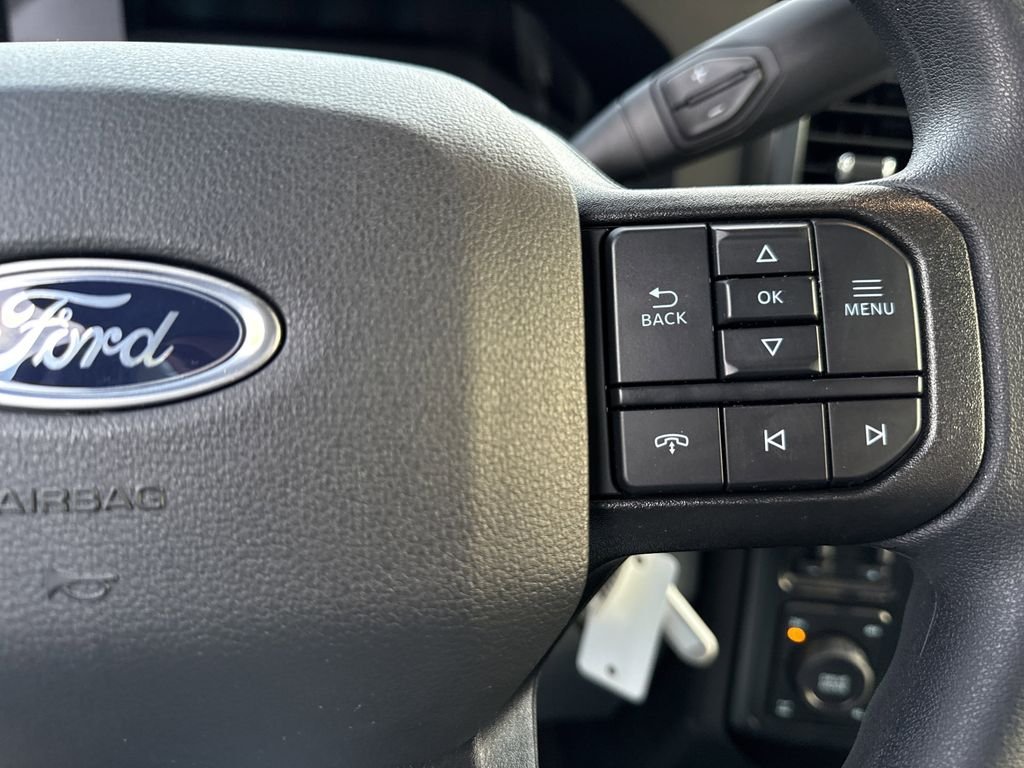 New 2025 Oxford White Ford F-350® XLT image 18