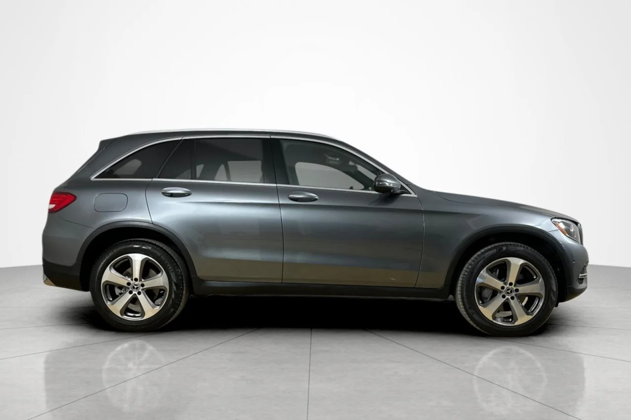 Used 2018 Selenite Grey Metallic Mercedes-Benz GLC 300 image 6