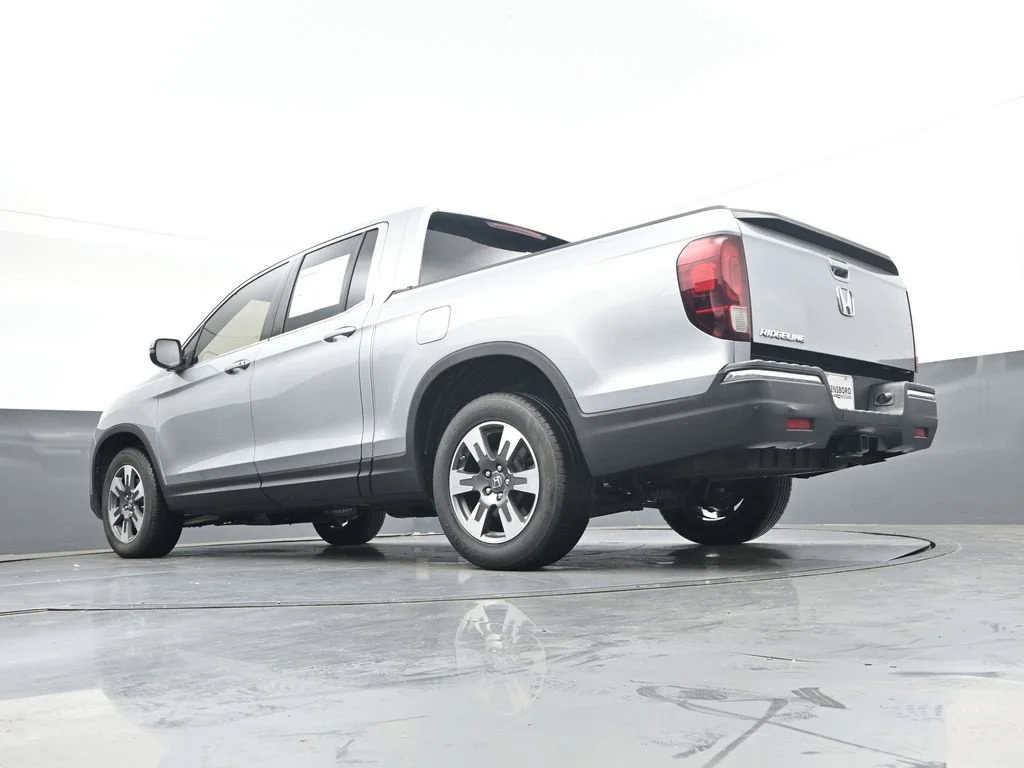 Used 2017  Honda RTL-T image 35