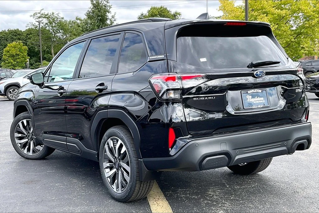 New 2026 CRYSTAL BLACK SILICA Subaru Touring Hybrid image 3