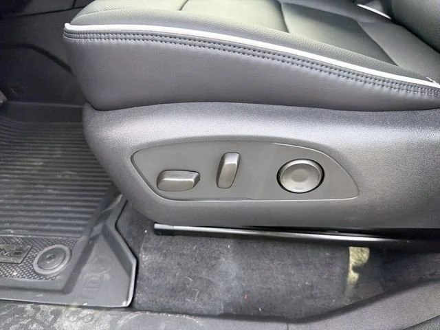 New 2026 Glacier White Tricoat GMC Denali image 22