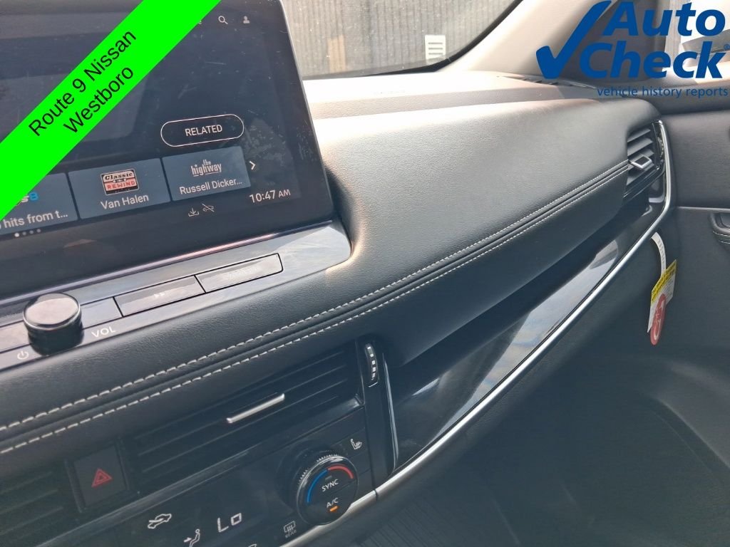Used 2024 White Nissan SL image 20