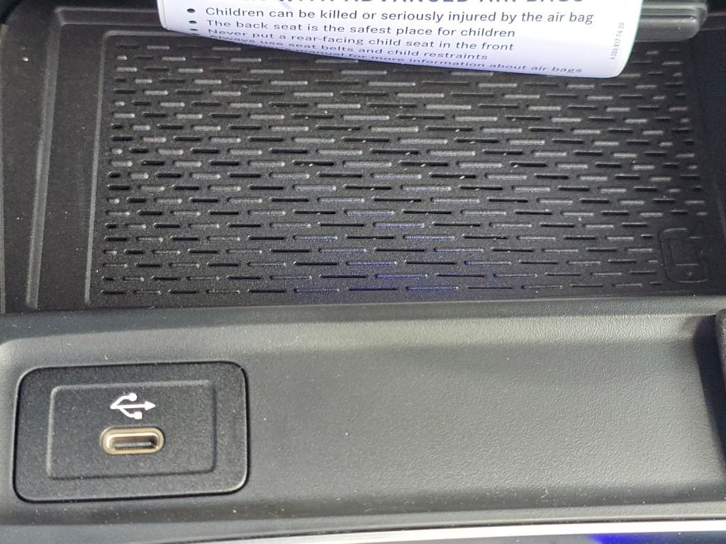 New 2026 Cosmos Black Metallic Mercedes-Benz GLB 250 image 32