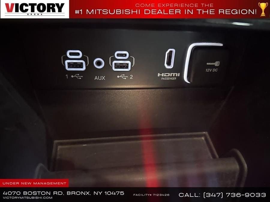 Used 2023 Silver Jeep 4xe image 39