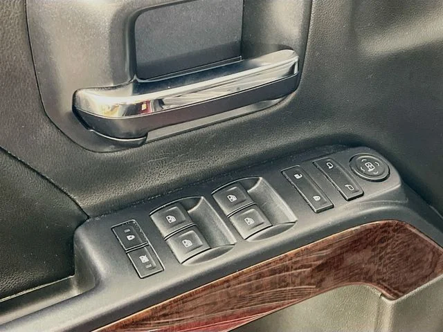 Used 2014 Red GMC SLE image 8