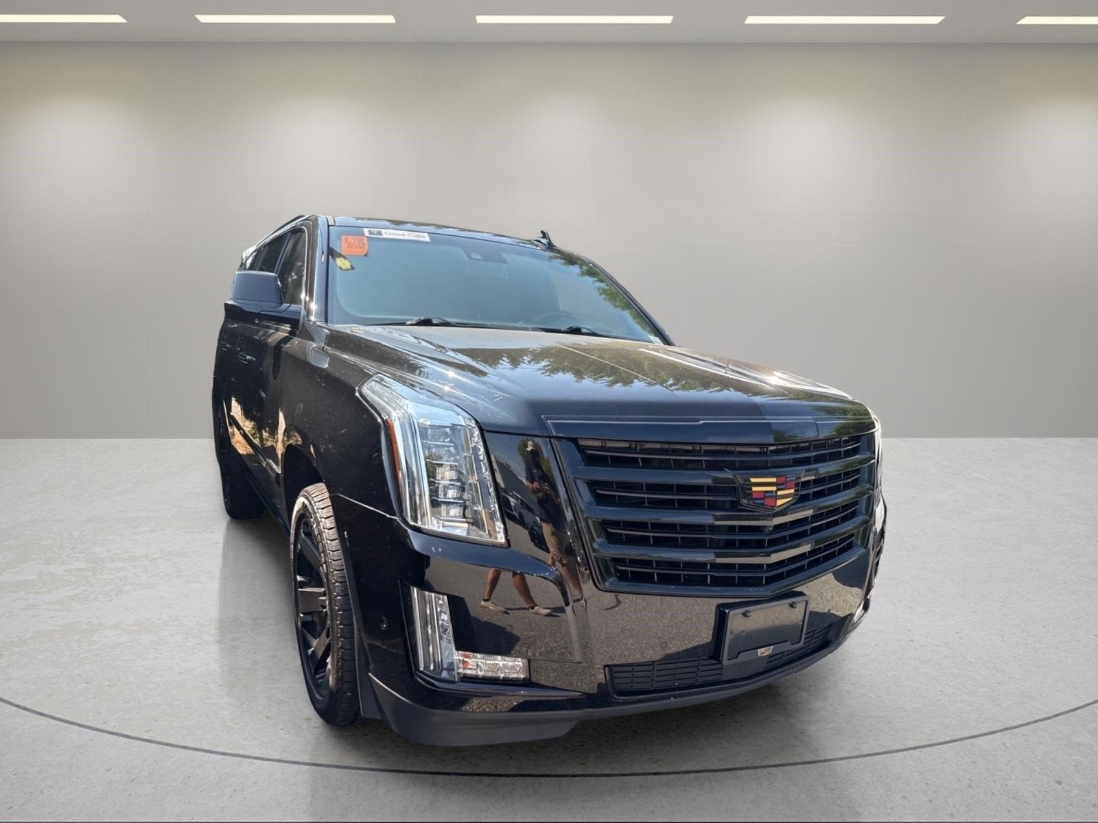 Used 2019 Black Raven Cadillac Platinum image 21