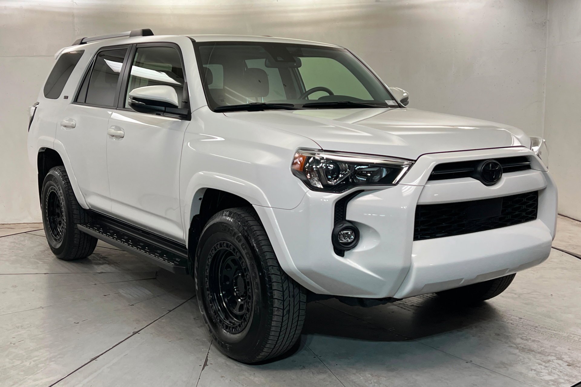 Used 2024 White Toyota SR5 Premium image 8