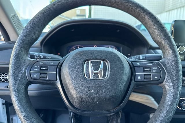 Certified Used 2023 Platinum White Pearl Honda EX image 26