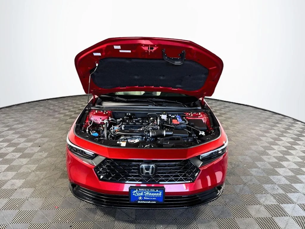 Used 2025 Radiant Red Metallic Honda SE image 22