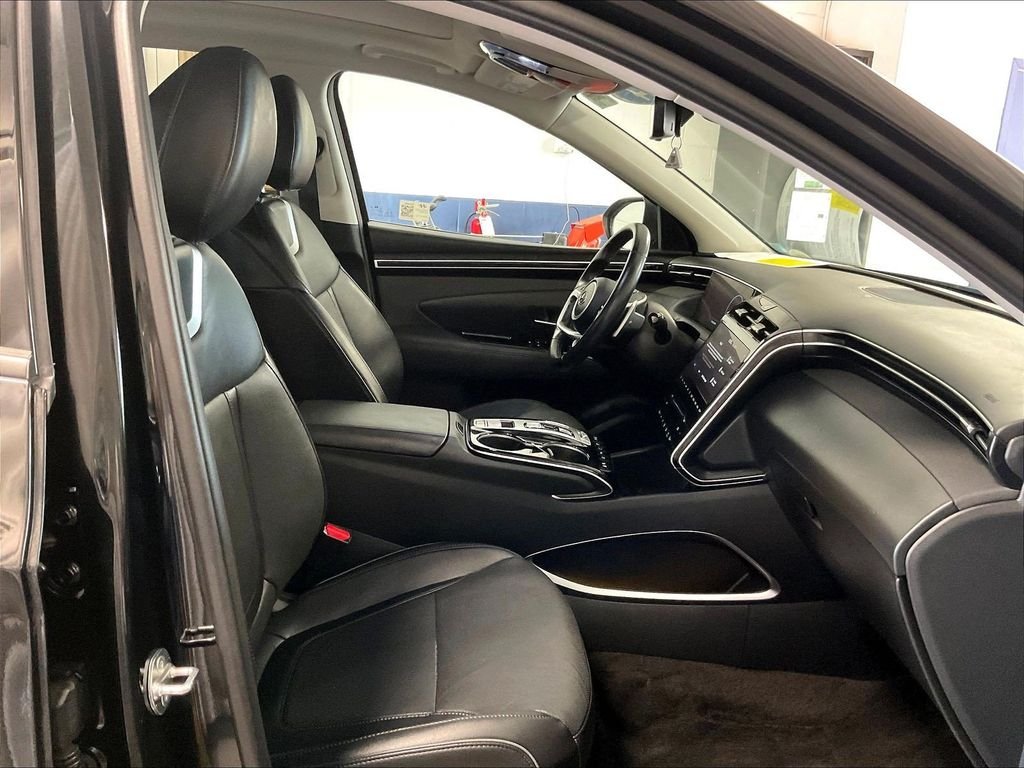 Used 2024 Black Hyundai Limited image 11