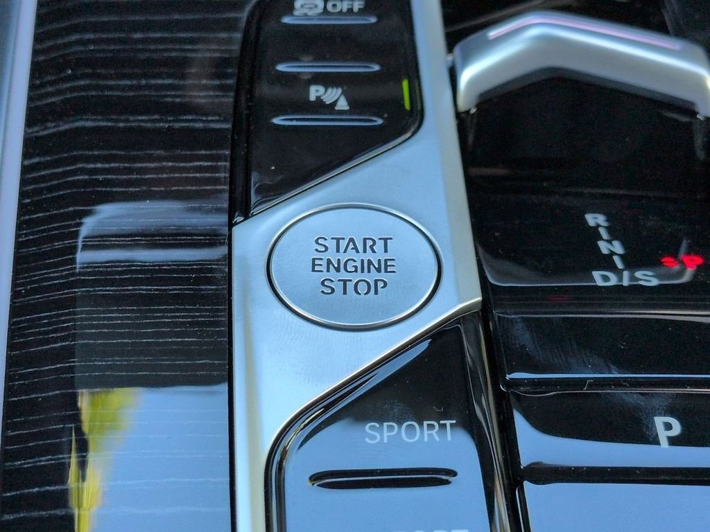 New 2026 Brooklyn Grey Metallic BMW xDrive40i image 29