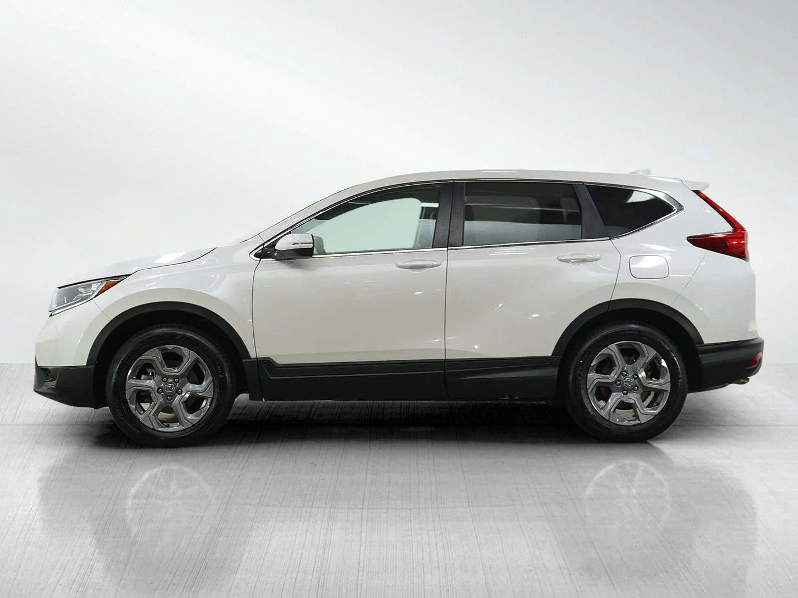 Used 2019 Honda CR-V EX with VIN 7FARW2H58KE054009 for sale in Minneapolis, Minnesota
