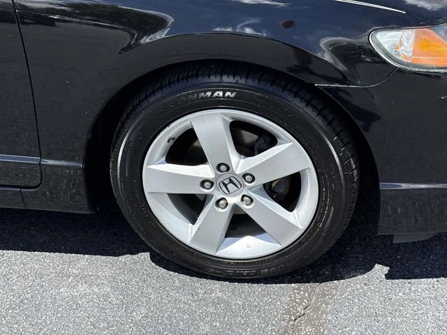Used 2010  Honda LX-S image 10