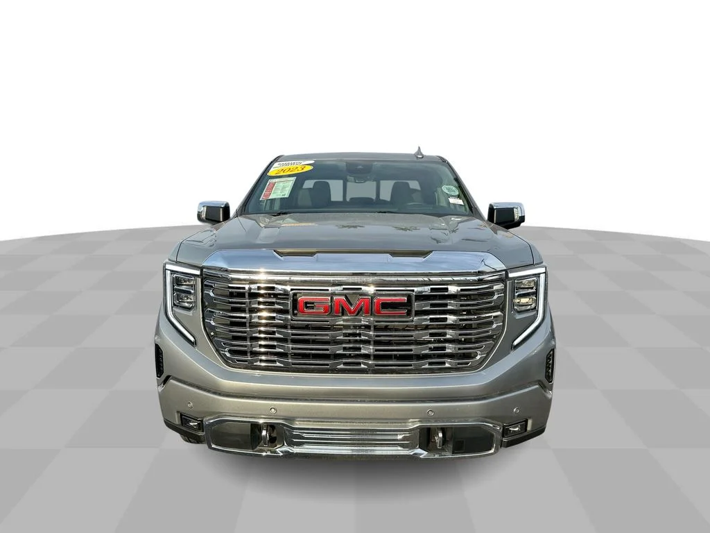 Used 2023 Silver GMC Denali image 19