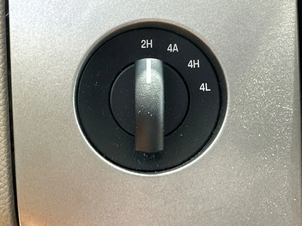 Used 2013 Gray Ford Limited image 32