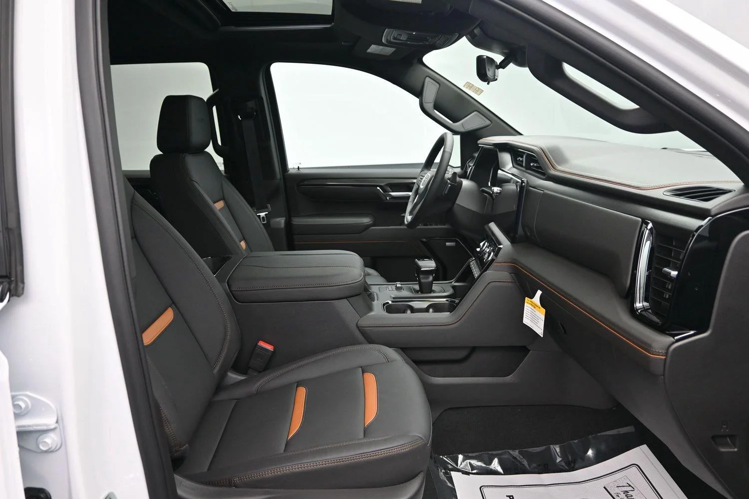 2026 GMC Sierra 1500 AT4 - Photo 9