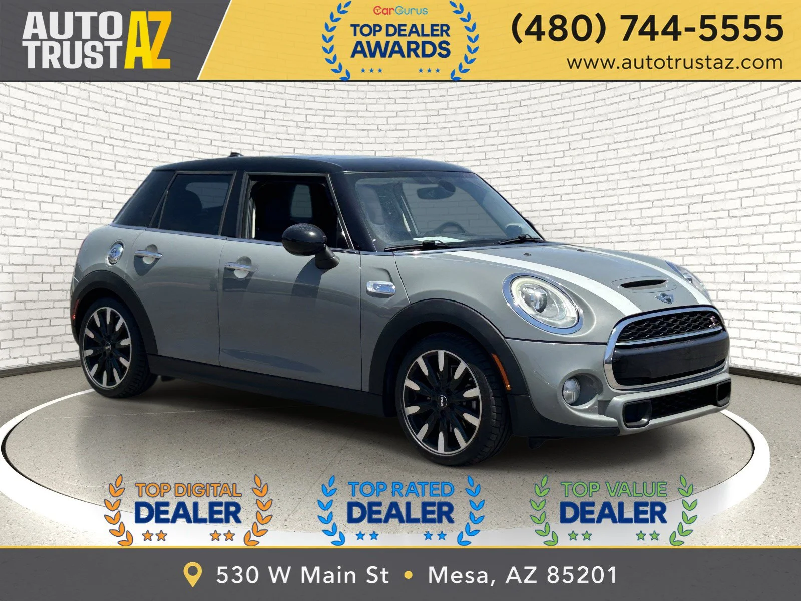 Used 2016 White Silver Metallic MINI S image 1