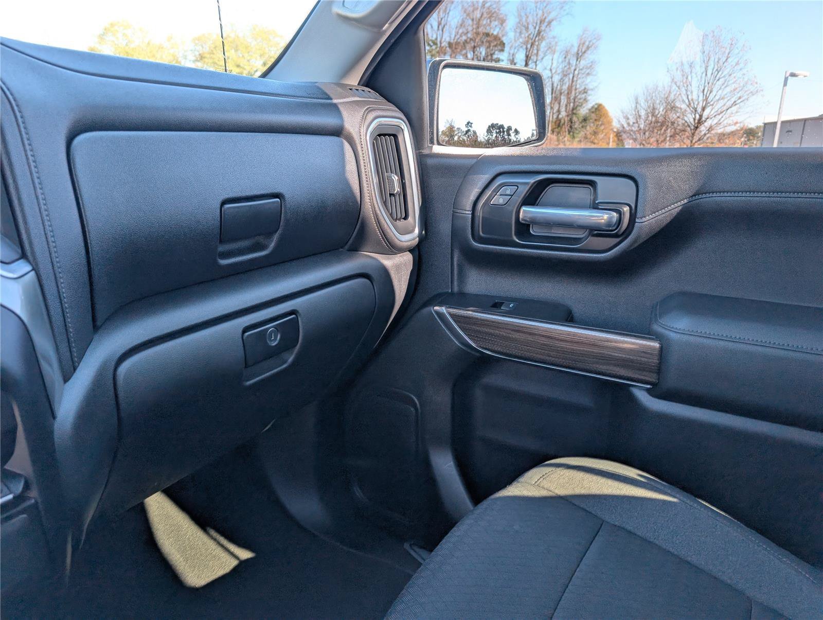 2021 Chevrolet Silverado 1500 LT - Photo 27