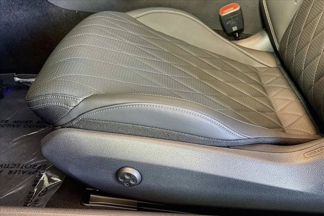 New 2027 MANUFAKTUR exclusive graphite grey magno Mercedes-Benz AMG® CLE 53 image 46