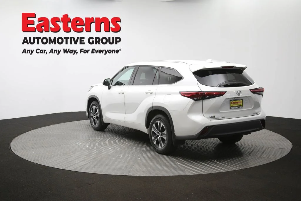 Used 2021 White Toyota XLE image 66