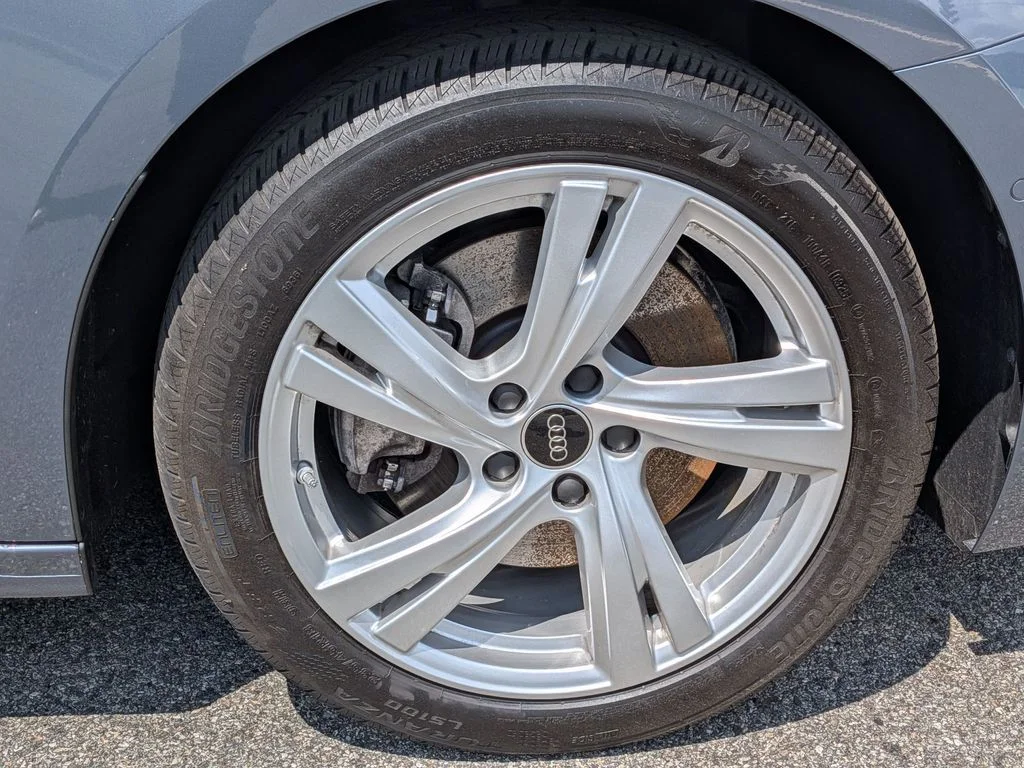 Used 2025 Blue Audi  image 9