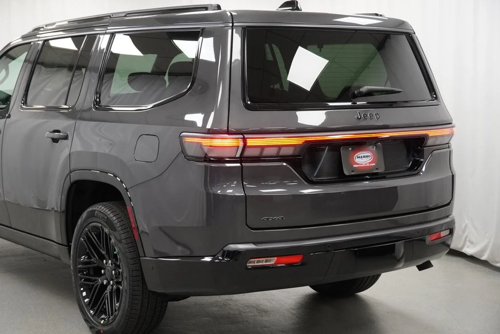 New 2026 Baltic Gray Metallic Clearcoat Jeep Limited Reserve image 12