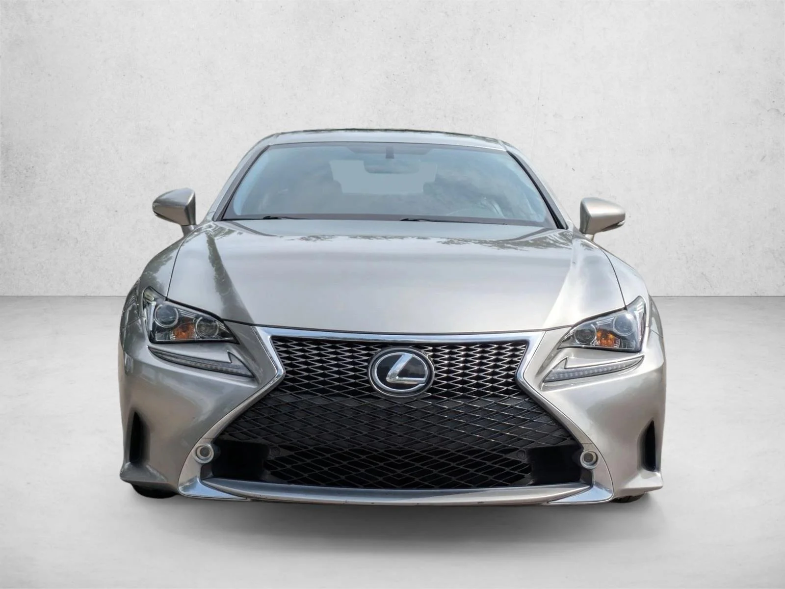 Used 2016 Atomic Silver Lexus  image 2
