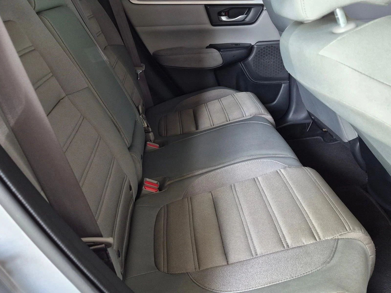Used 2019 Lunar Silver Metallic Honda LX image 18