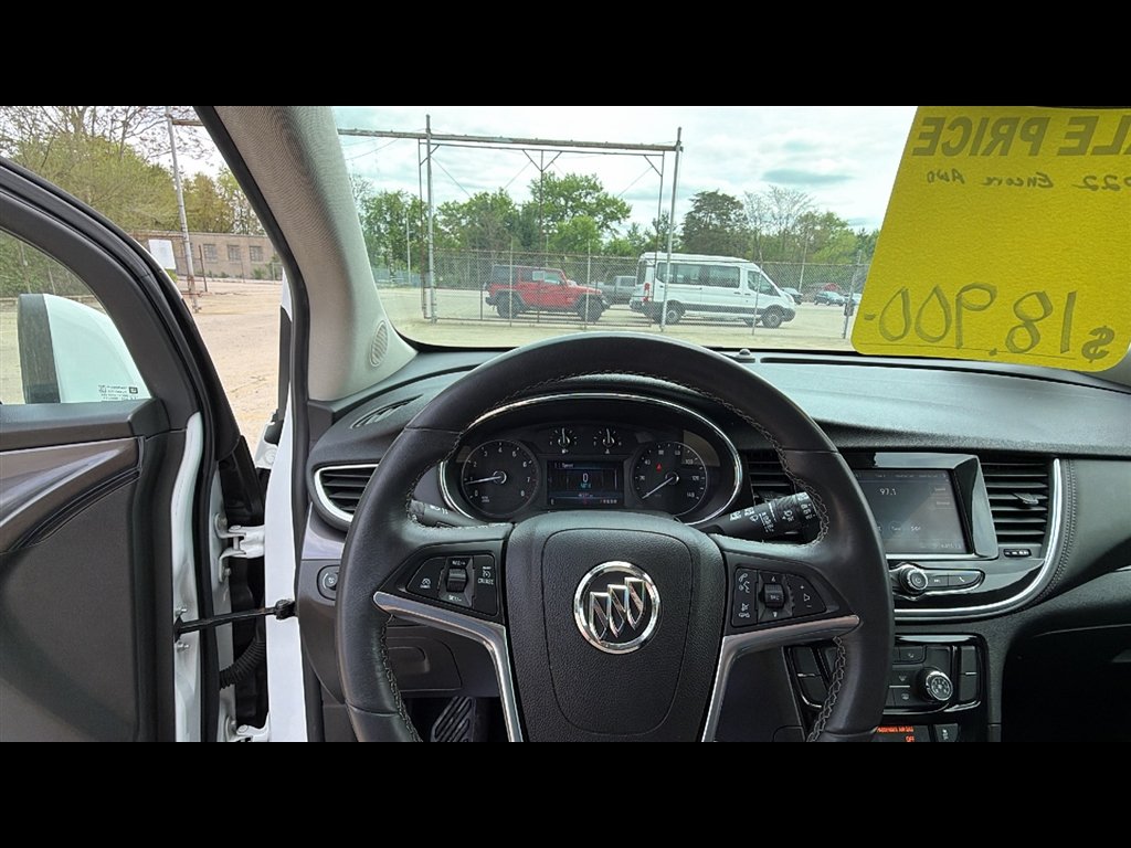 Used 2022 Summit White Buick Preferred image 11