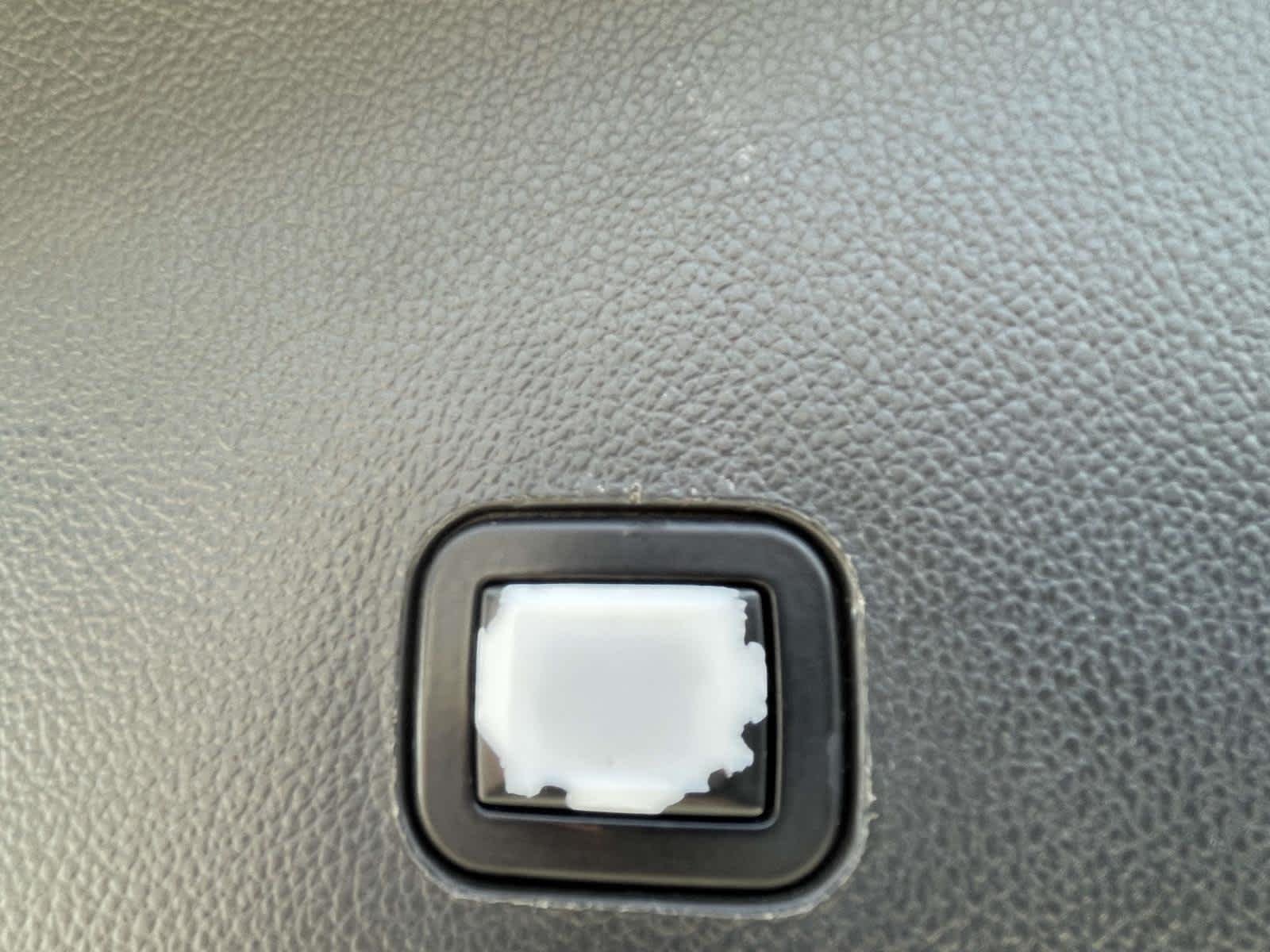 Used 2016 Platinum Ice Tricoat Cadillac Premium Collection image 24