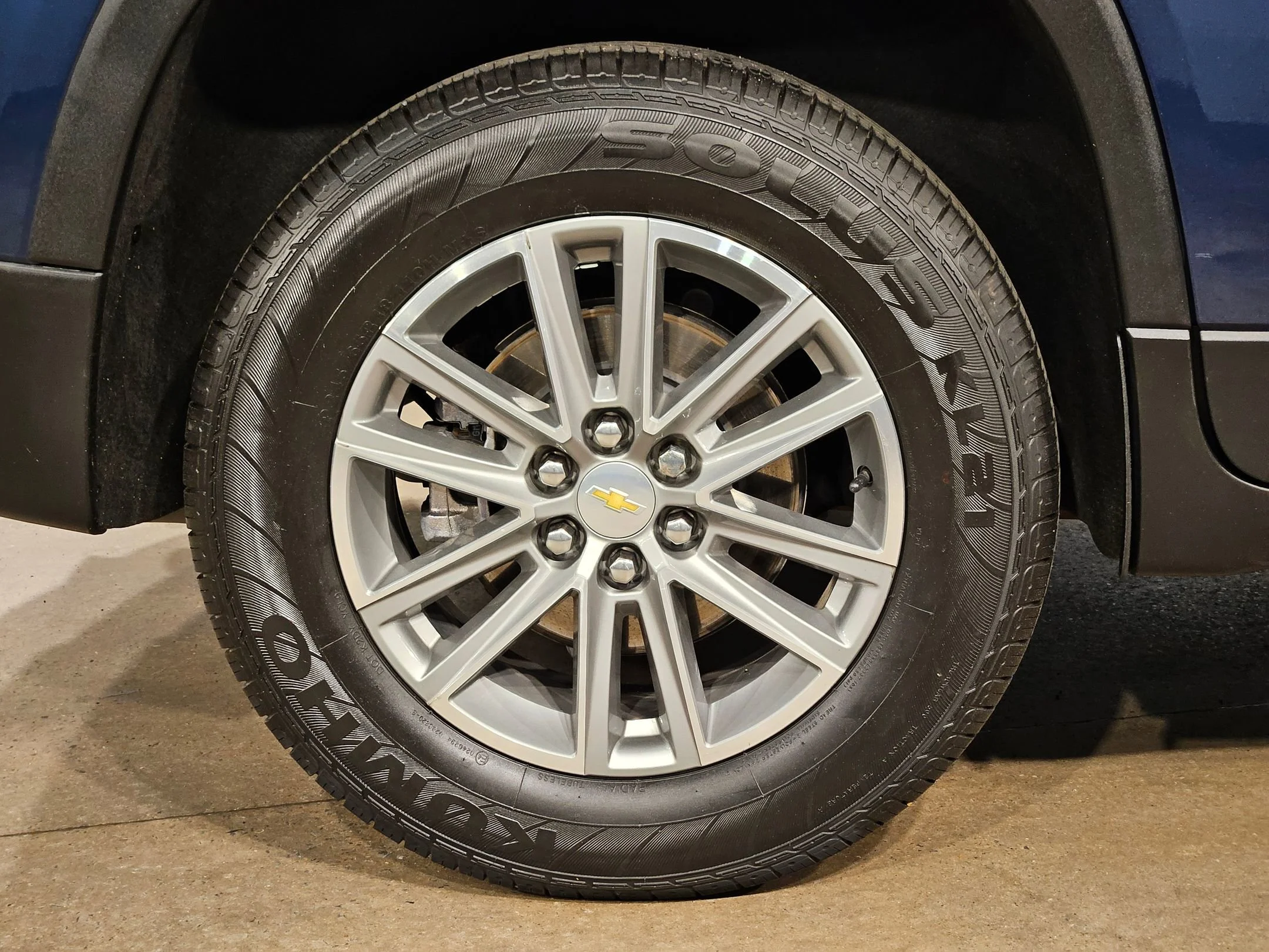 Used 2023 Northsky Blue Metallic Chevrolet LT Leather image 17