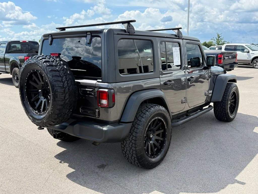 Used 2019 Gray Jeep Unlimited Sport S image 32