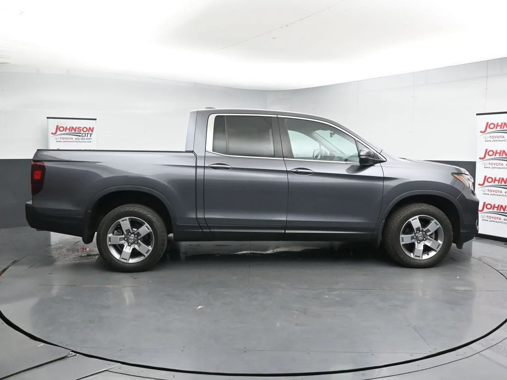 Used 2024  Honda RTL image 9