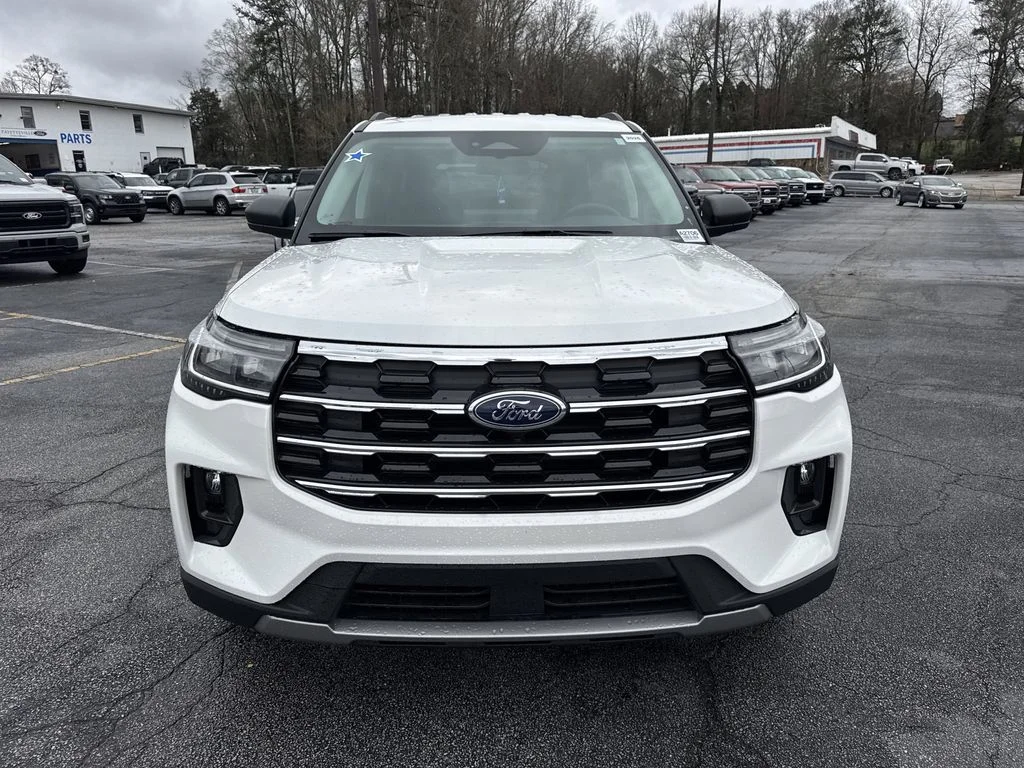 New 2026 Star White Metallic Tri-Coat Ford Active image 2